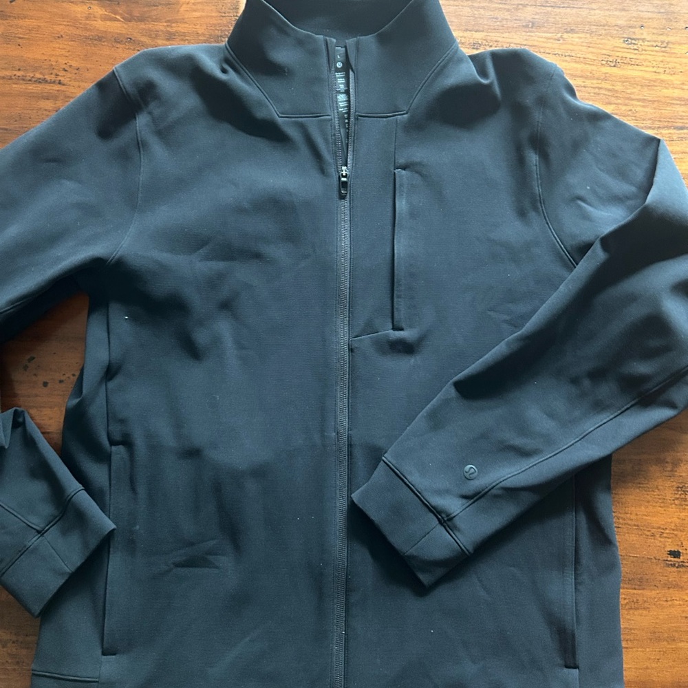 Lululemon Men's Black zip up